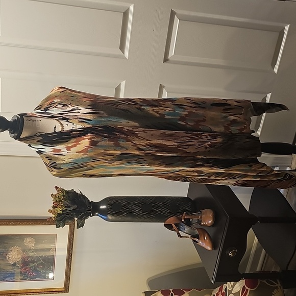 Multicolor Abstract Patterned Shawl - Picture 1 of 13